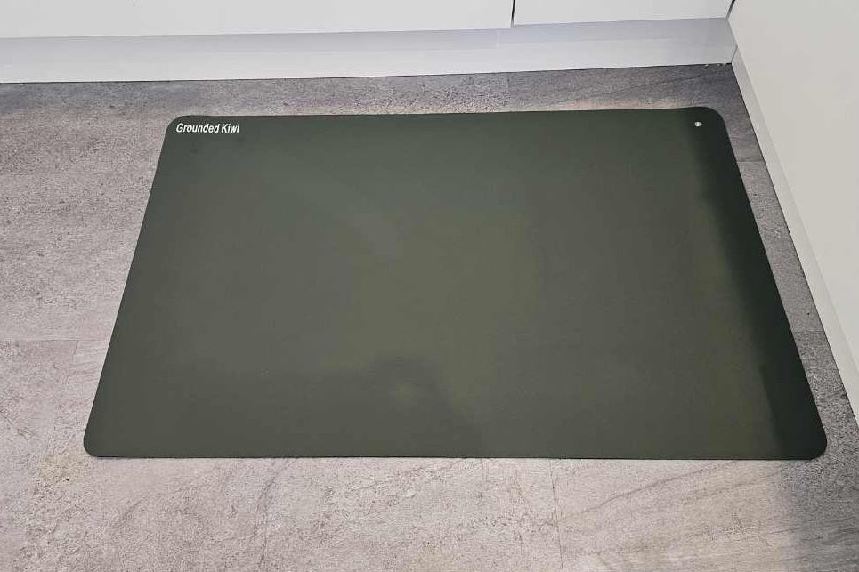 Earthing floor mat 60X90cm - GREEN (New) - GroundedKiwi.nz deskearthearthing