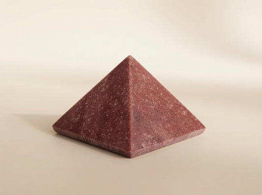 Crimson Quartzite Pyramid 50mm - GroundedKiwi.nzDecor Decorcrimsonpyramidred