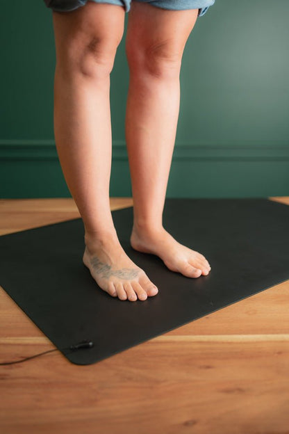 Earthing floor mat - Versatile Grounding - GroundedKiwi.nz deskfloorhome
