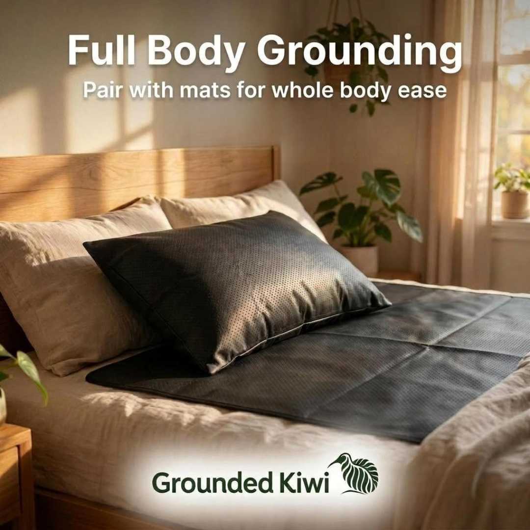 Grounding pillow cover paired with earthing mat