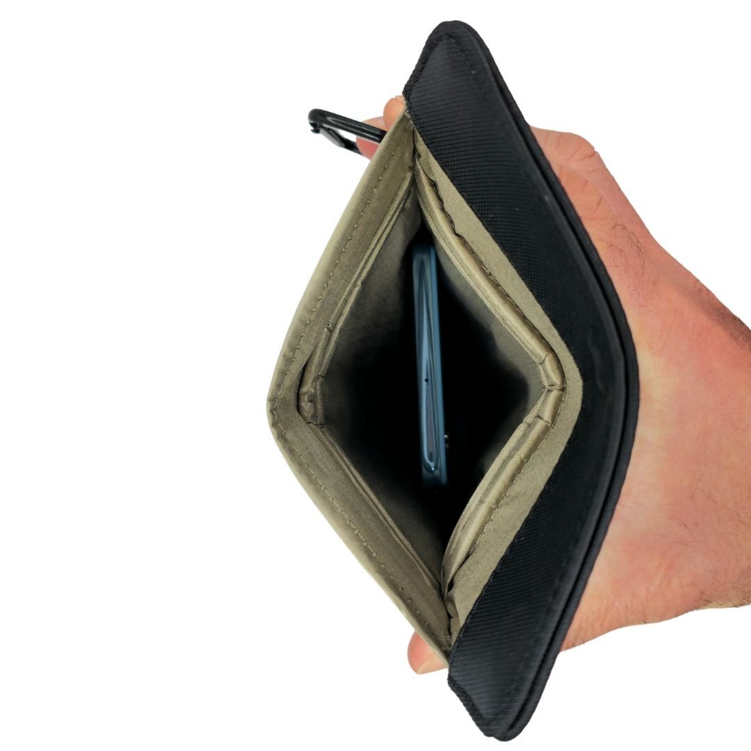 Faraday Phone Pouch / Sleeve by SCRT NZ - Large 19X12.5cm - Privacy & EMF Protection - GroundedKiwi.nzphone accessories phone accessories5gair travelanit radiation