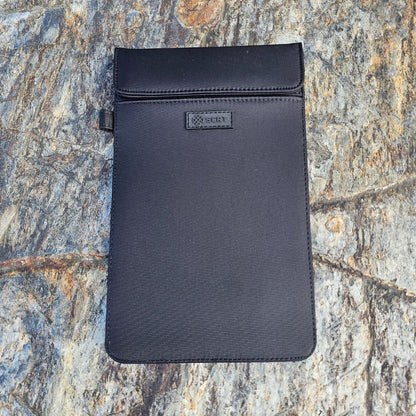 Faraday Phone Pouch / Sleeve by SCRT NZ - Large 19X12.5cm - Privacy & EMF Protection - GroundedKiwi.nzphone accessories phone accessories5gair travelanit radiation