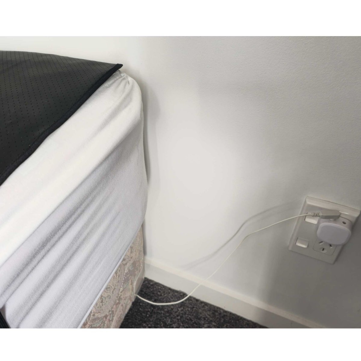 NEW! Ultimate Queen Earthing Mat & Two Pillow Cover Package Deal - Save $70 - GroundedKiwi.nzBedding Beddingadd onbed sheetearthing