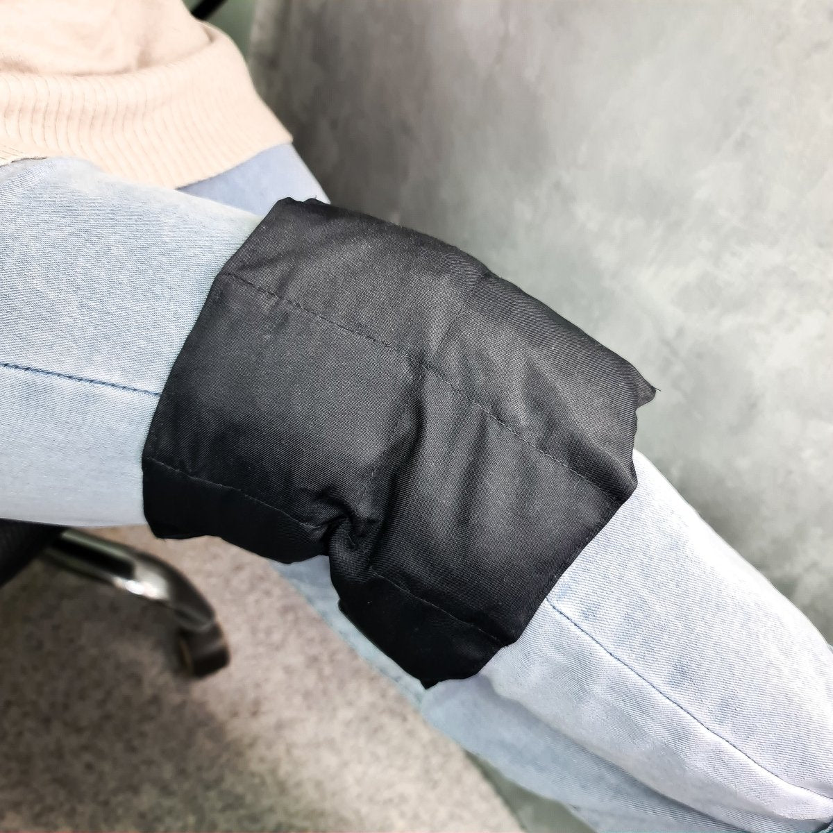 Shungite knee wrap - Knee brace - To support rehab, reduce pain and increase blood flow - GroundedKiwi.nz adjustableelbowemf