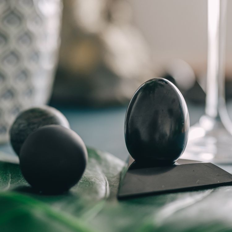 Shungite Stone Stand for Spheres or Shungite Eggs - GroundedKiwi.nz eggplateshungite