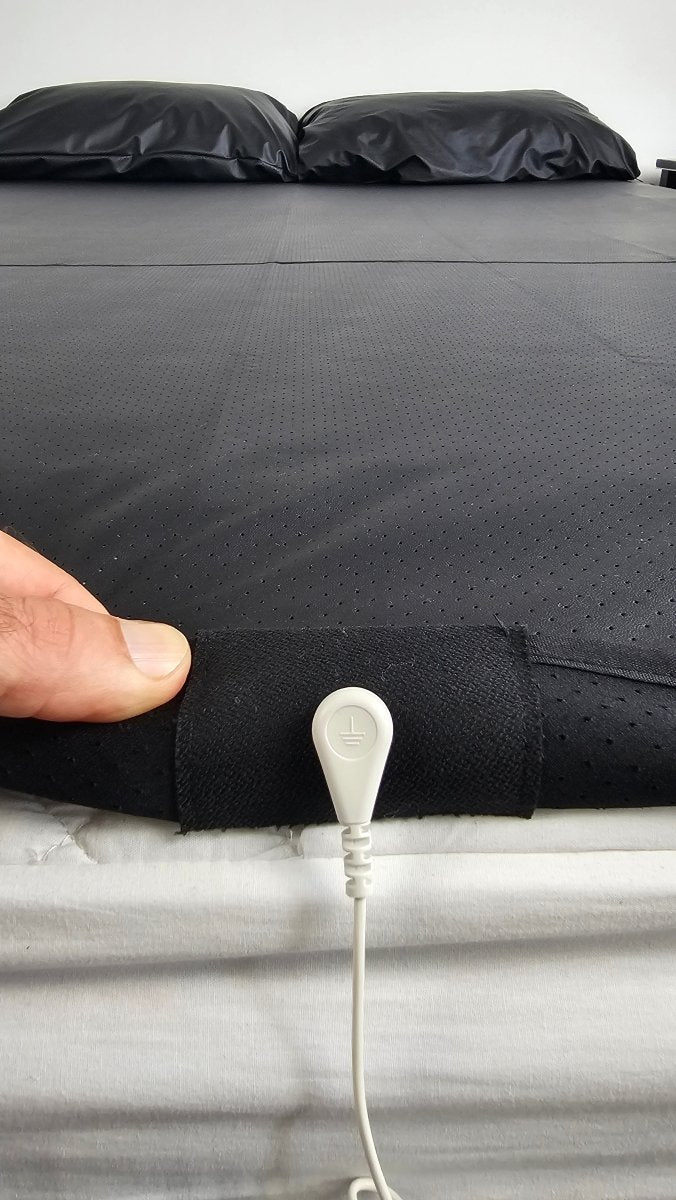 Ultimate KING Earthing Mat Package Deal - King Mat + Two Earthing Pillow Covers - GroundedKiwi.nzBedding Beddingadd onbed sheetcover