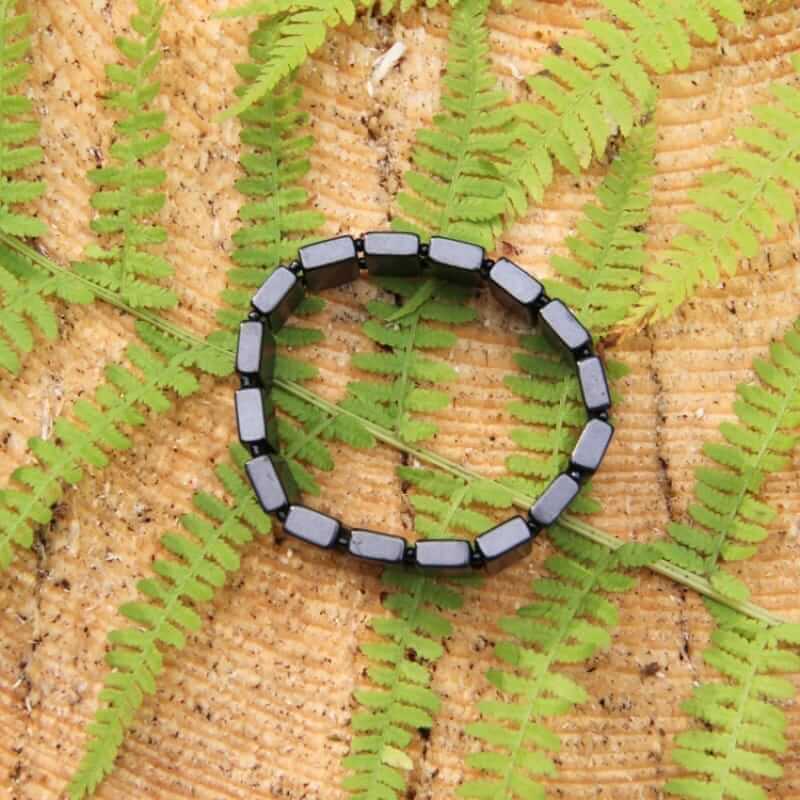 Shungite Bracelet Non-Polished Rectangular Beads on Elastic Band for Chakra Balancing - OFSA - GroundedKiwi.nz
