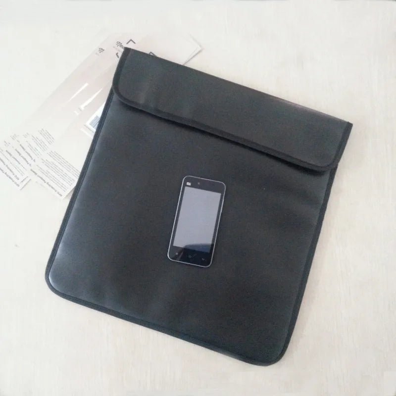 Versatile Laptop & Tablet Bag with Built-in Signal Blocking - GroundedKiwi.nzlaptop bag laptop bag5gbagemf